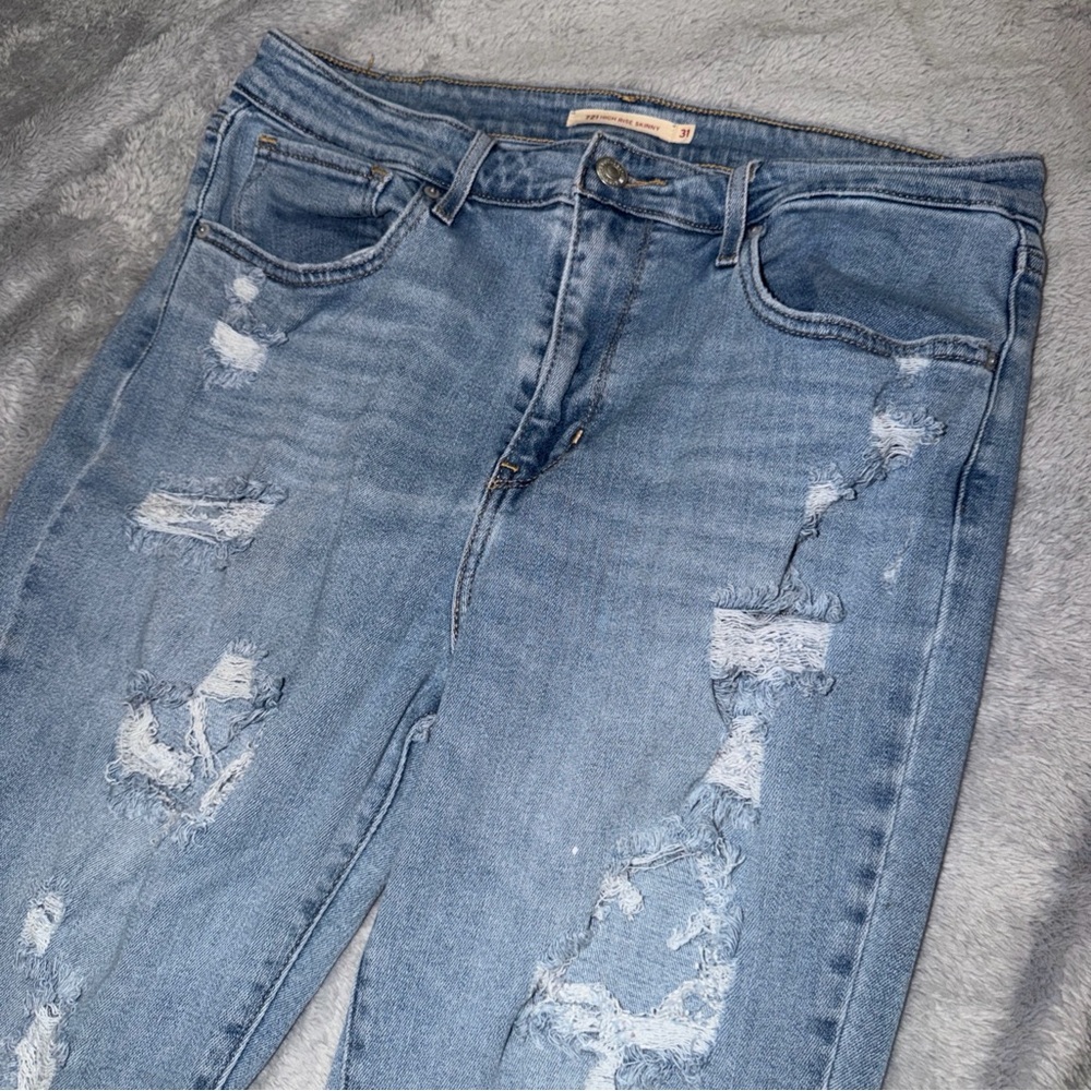 Levi's 721 High Rise Skinny Jeans Light Blue Distressed Denim Women’s 31